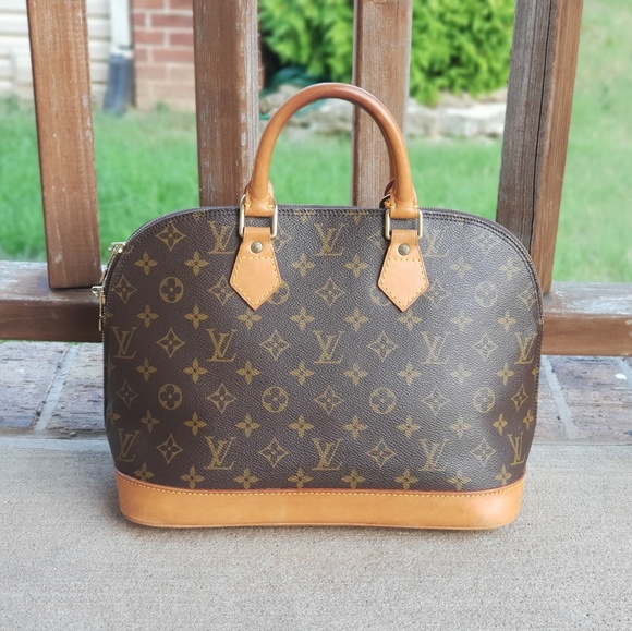 Louis Vuitton Handbags - SOLD  Louis Vuitton Authentic Alma PM